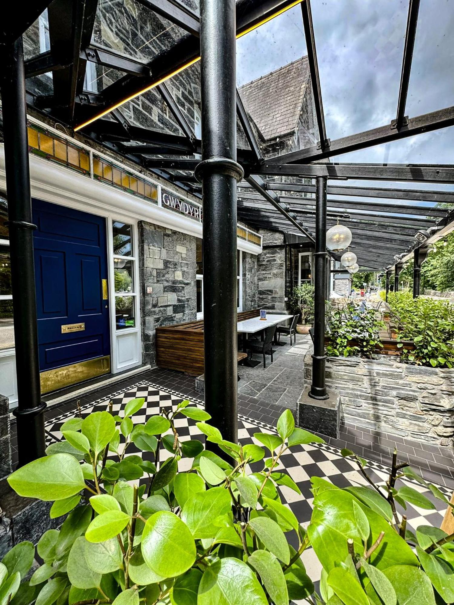 Gwydyr Hotel Betws-y-Coed Extérieur photo